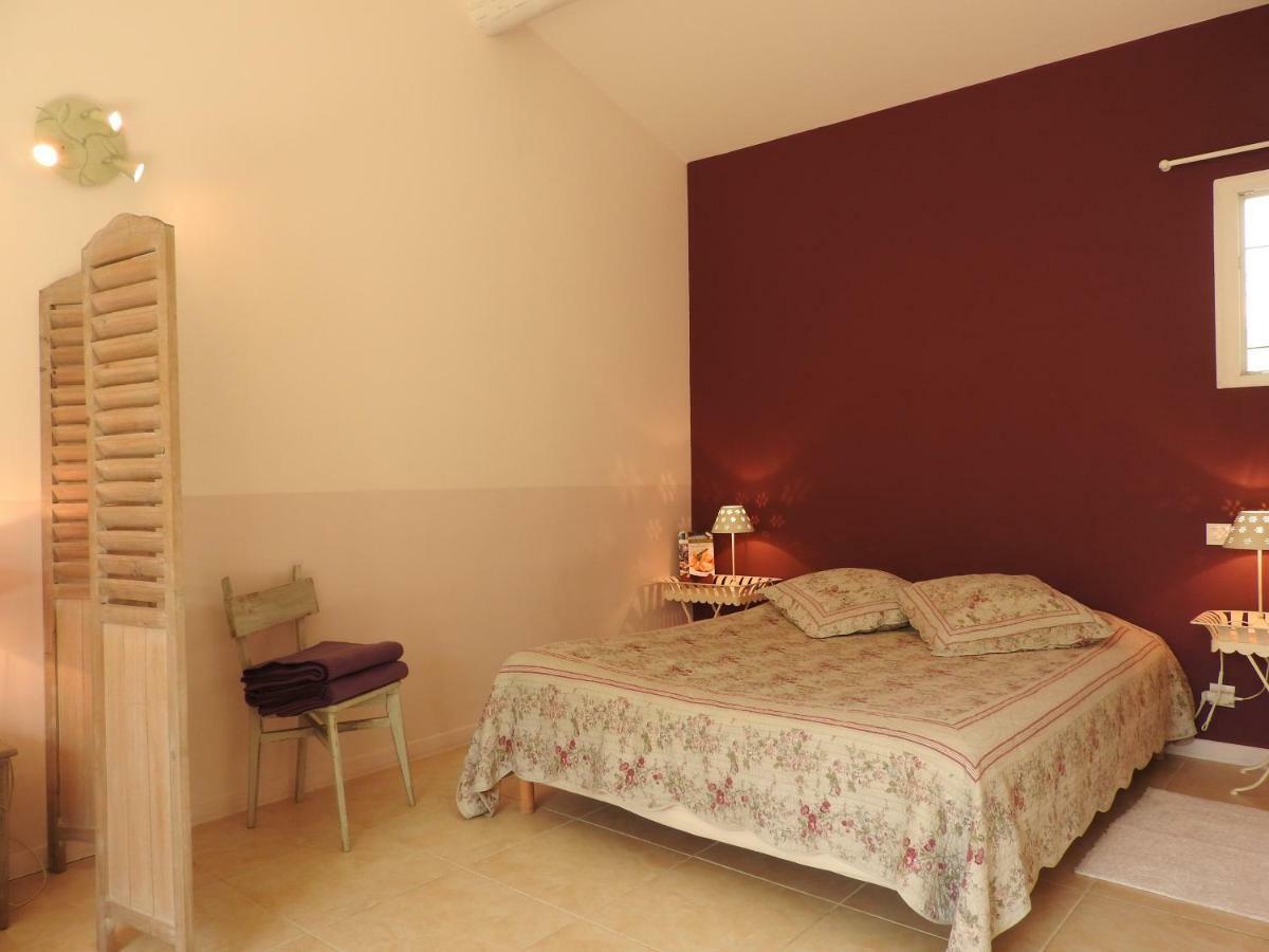 Le Mas De L'Escaillon Saint-Saturnin-lès-Apt Esterno foto